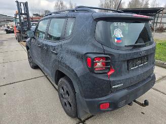 Jeep Renegade 4x4 picture 4