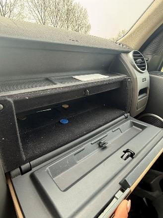 Land Rover Discovery 3 4x4 picture 14