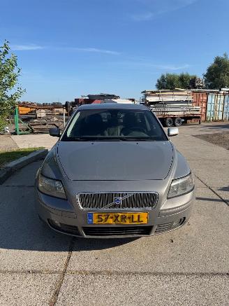 skadebil auto Volvo V-50 2.4 Automaat 2004/8