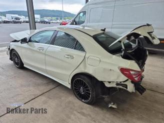 Coche siniestrado Mercedes Cla-klasse CLA (117.3), Sedan, 2013 / 2019 2.0 CLA-250 Turbo 16V 2015/9
