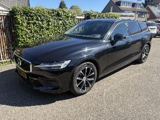 Volvo V-60 2.0 V60 Momentum Advantage AUTOMAAT 174PK picture 2
