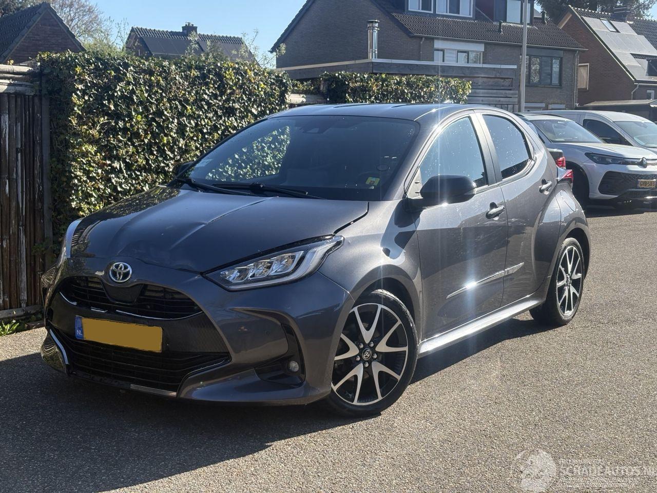 Toyota Yaris 1.5 Hybrid Executive AUTOMAAT 141PK