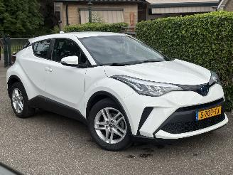 uszkodzony samochody osobowe Toyota CH-R 1.8 Hybrid Active AUTOMAAT 148PK 2023/4