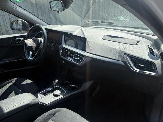 BMW 1-serie 118i Executive Edition AUTOMAAT 136PK picture 13
