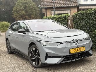 Unfallwagen Volkswagen ID.7 PRO TOURER 77 KWH 290 PK 12-2024 2024/12