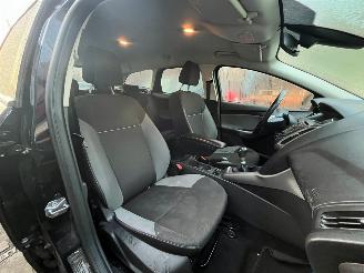 Ford Focus 1.6 TDCi ECOnetic Combi/o  Diesel 1.560cc 77kW (105pk) picture 17