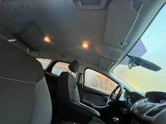 Ford Focus 1.6 TDCi ECOnetic Combi/o  Diesel 1.560cc 77kW (105pk) picture 13