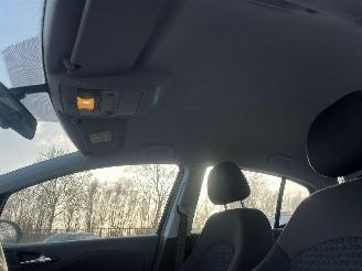 Opel Corsa-E 1.3 CDTi 16V ecoFLEX Hatchback  Diesel 1 248cc 70kW (95pk) FWD 2014-09  B13DTE picture 21