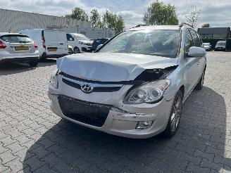 Hyundai I-30 KMHDC81DP9U023428 picture 2