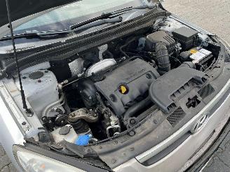 Hyundai I-30 KMHDC81DP9U023428 picture 16