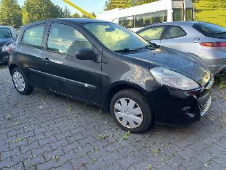Renault Clio 1.2 16V 65 Hatchback  Benzine 1.149cc 48kW (65pk) picture 5