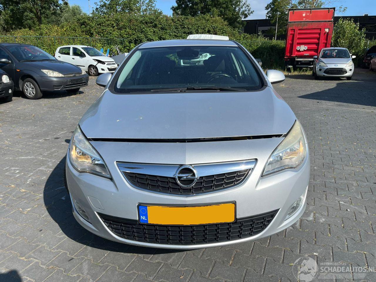 Opel Astra 1.6 16V Ecotec Hatchback 4Dr Benzine 1.598cc 85kW (116pk)
