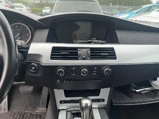 BMW 5-serie 523i 24V Combi/o  Benzine 2,497cc 130kW (177pk) RWD 2004-10/2007-02 (NL31; PU11) N52B25A picture 15