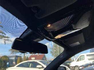 BMW 3-serie 320e Touring picture 23