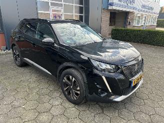 Peugeot 2008 1.2 PureTech Allure Automaat picture 4