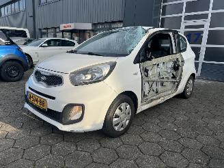 Damaged car Kia Picanto 1.0 CVVT Economy Line 2013/11