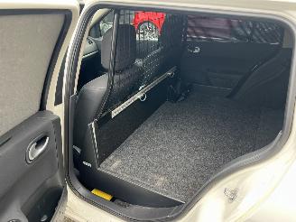 Renault Mégane Grandtour 1.5 dCi 78kW van picture 18