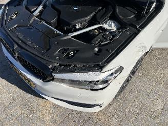 BMW 5-serie 520i High Executive picture 14