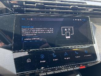 Peugeot 308 SW 1.6 Plug-in Hybrid GT 180 picture 18