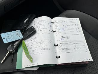 Volkswagen Touran 1.6 16V FSI Business picture 27