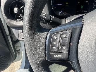 Toyota Yaris 1.5 Hybrid Y20 Gold Edition picture 21