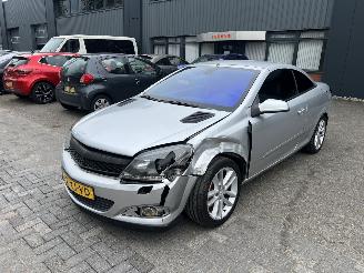 Schadeauto Opel Astra TWIN TOP 1.8 Cosmo 2007/6