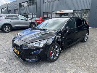 Unfallwagen Ford Focus 1.0 EcoBoost Titanium X Business 2021/9