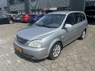 Unfallwagen Kia Carens 1.8-16V EX 2004/1