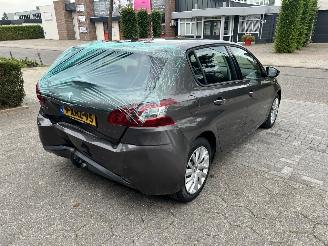 Peugeot 308 1.2E THP BLEU LEASE picture 5