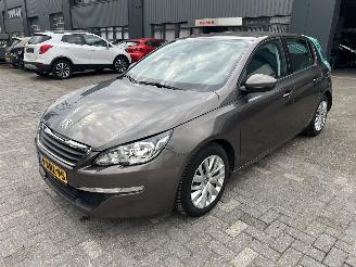 Schadeauto Peugeot 308 1.2E THP BLEU LEASE 2014/9
