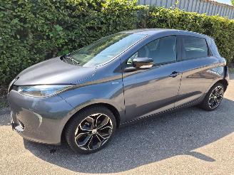 Voiture accidenté Renault Zoé R110 ICON 41KWH met eigen accu 2019/10