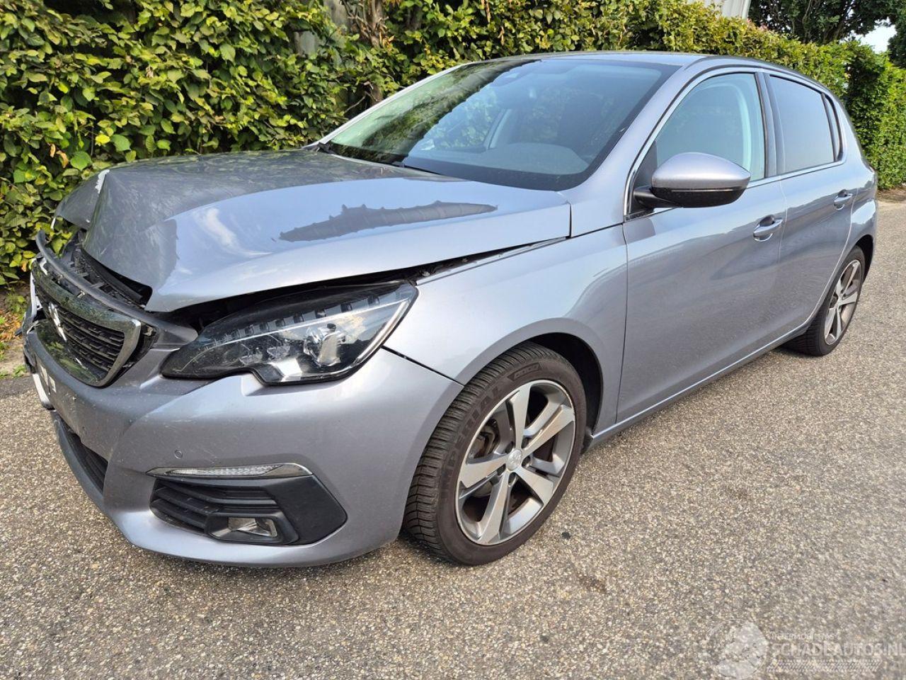 Peugeot 308 1.2 12V e-THP PureTech 130