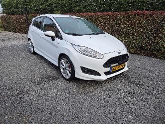 krockskadad bil auto Ford  ST Line 2017/1