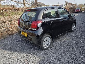 Peugeot 108  picture 3