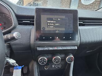 Renault Clio  picture 9