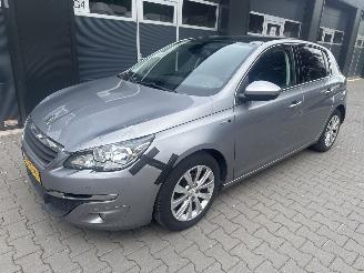 Auto incidentate Peugeot 308 1.2 puretech style PANO NAVI 2015/3