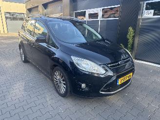 Unfallwagen Ford Grand C-Max Titanium 2013/1