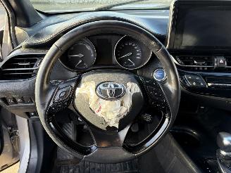 Toyota C-HR 1.8i - 16V HYBRID picture 10