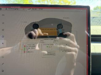 Tesla Model Y 5YJY 2 60KWH picture 12