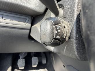 Peugeot 208 1.2 VTI - 12V - GRIS picture 14