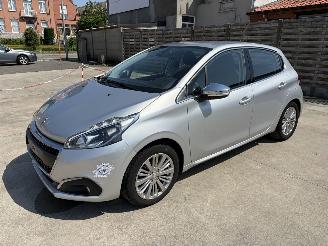 krockskadad bil auto Peugeot 208 1.2 VTI - 12V - GRIS 2017/7