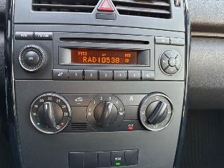 Mercedes A-klasse A150 Business 3 deurs | Audio Airco Facelift picture 20