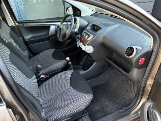 Toyota Aygo 1.0 VVT-i Aspiration 5 deurs | Airco LED Facelift picture 13