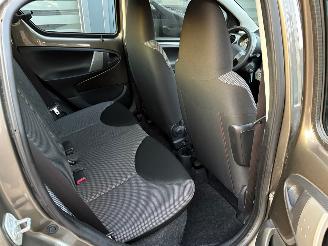 Toyota Aygo 1.0 VVT-i Aspiration 5 deurs | Airco LED Facelift picture 12