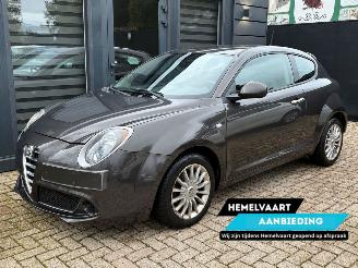 skadebil auto Alfa Romeo MiTo Progression 1.4 8v | Airco Audio Lm-velgen 2014/8