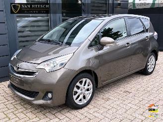 Damaged car Toyota Verso S 1.3 VVT-i Dynamic | Navi Panoramadak Camera 2015/2