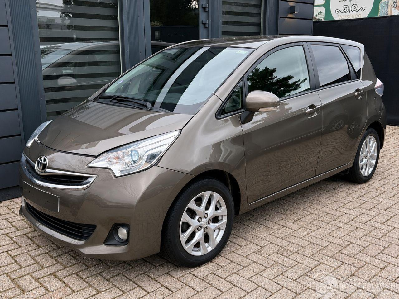 Toyota Verso S 1.3 VVT-i Dynamic | Navi Panoramadak Camera