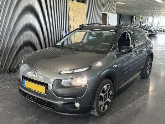 krockskadad bil auto Citroën C4 cactus 1.2e VTI FEEL Automaat 2014/10