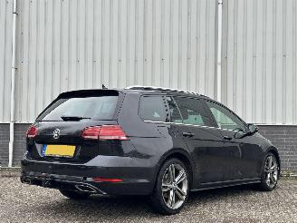 Volkswagen Golf 2.0TDI R-Line picture 3