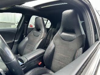 Mercedes A-klasse A200 AMG Line picture 12